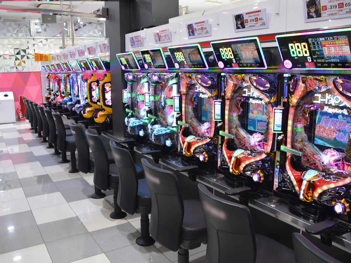 パチンコ店スタッフ