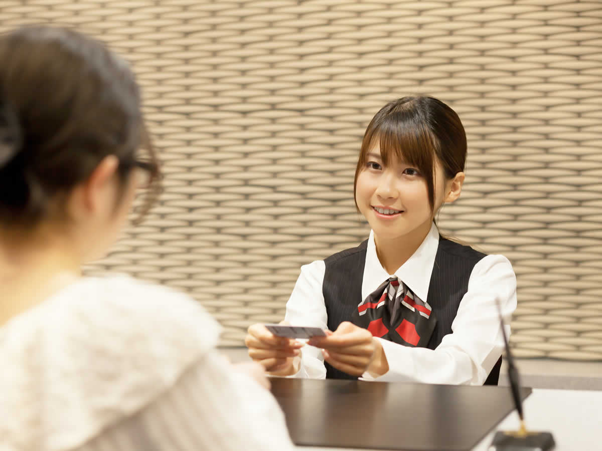 ホテルスタッフ